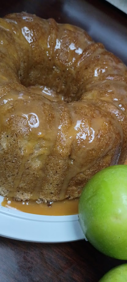 Spiced Caramel Apple Pound Cake Recipe